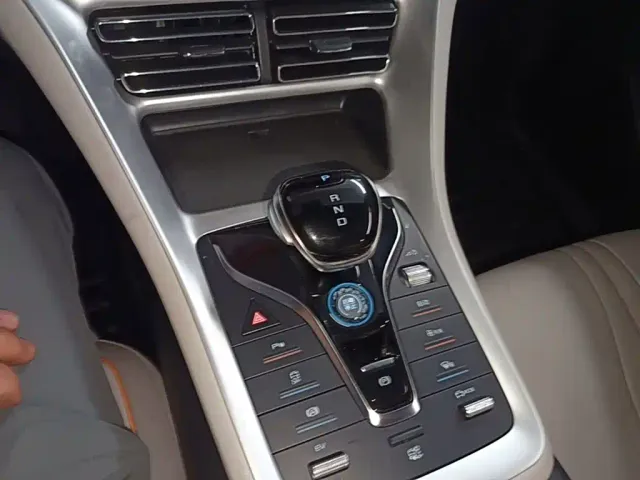 BYD Song Pro — Фото автомобиля 13