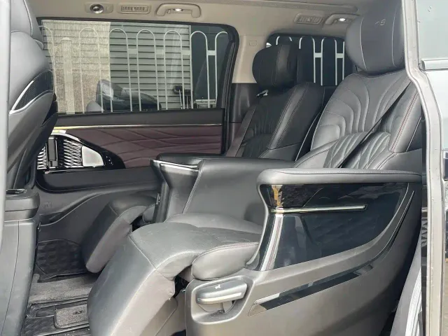 GAC Trumpchi Trumpchi M8 2024 Master Series 400T Ultimate Edition — Фото автомобиля 16