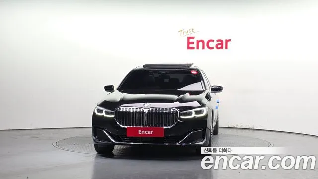 BMW 7-Series — Фото автомобиля 3