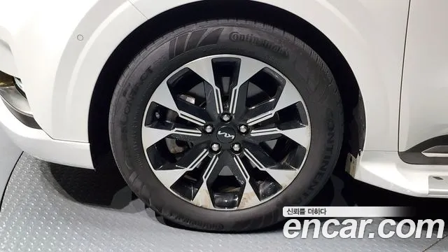 Kia Canival Carnival 4 поколение Бензин 9 мест Hi-Limousine — Фото автомобиля 5