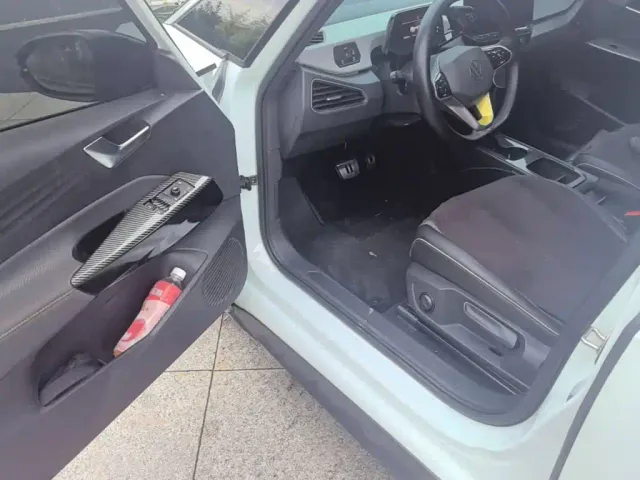 Volkswagen ID.3 — Фото автомобиля 15