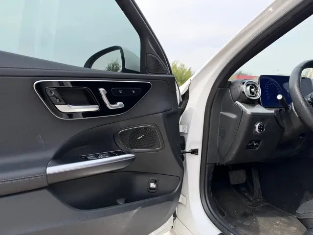 Mercedes-Benz Mercedes-Benz C-Class 2024 Facelift C 260 L Sport — Фото автомобиля 6