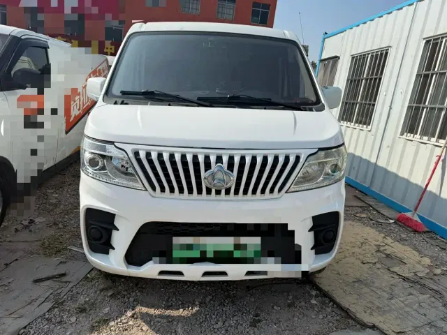 Changan Ruixing EM60 — Фото автомобиля 6