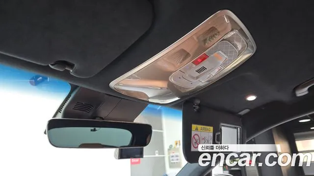 Genesis GV70 — Фото автомобиля 16