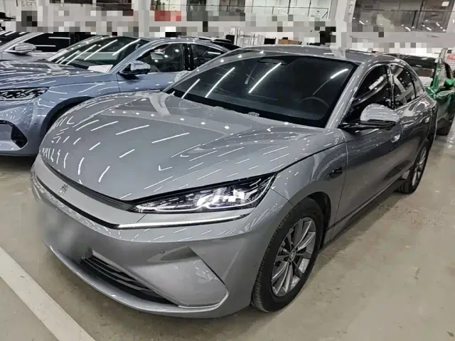 Фотография автомобиля — BYD Qin L