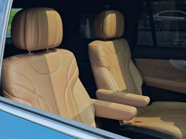 GAC Trumpchi GS8 — Фото автомобиля 12