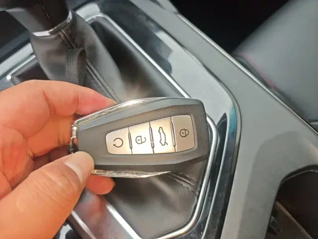 Geely Emgrand S — Фото автомобиля 8