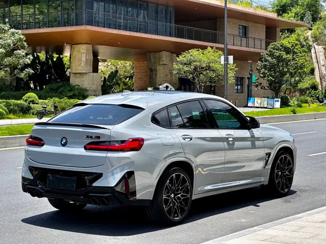 BMW X4 M — Фото автомобиля 10