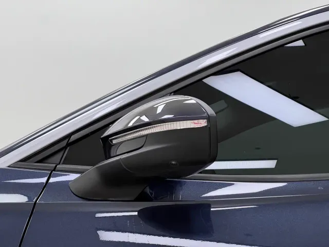 Volkswagen ID.6 CROZZ 2021 Facelift Long Range PRO — Фото автомобиля 11