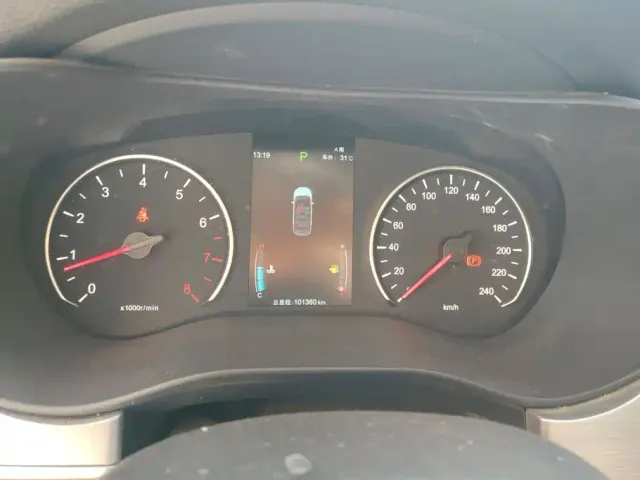 BYD Song MAX — Фото автомобиля 14