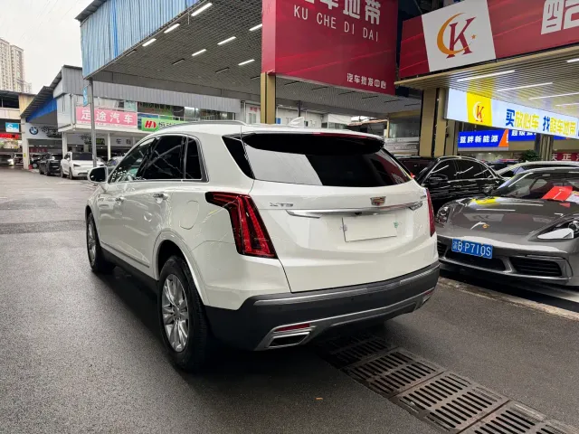 Cadillac XT5 — Фото автомобиля 4