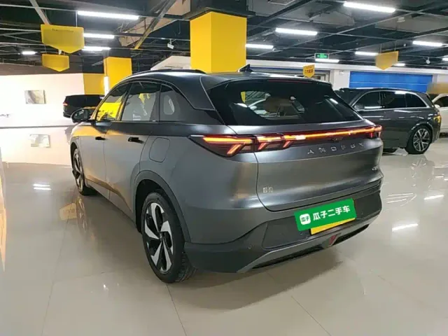 Arcfox Alpha T5 — Фото автомобиля 4