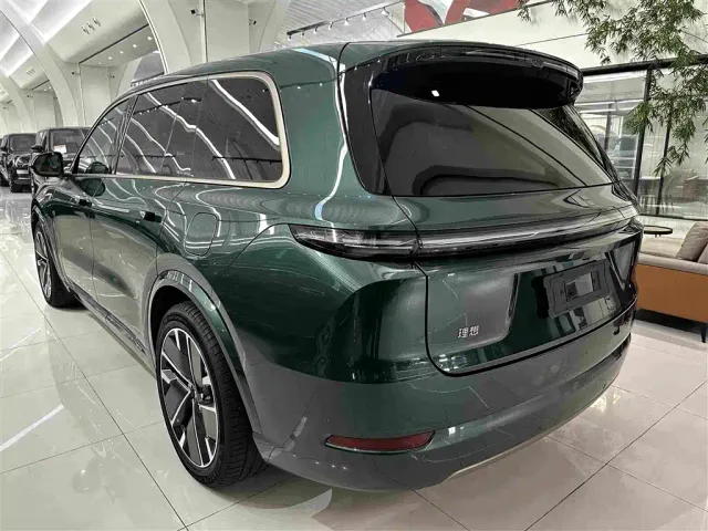 Li Auto L9 — Фото автомобиля 17