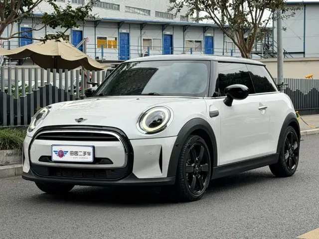 Фотография автомобиля — MINI Hatch