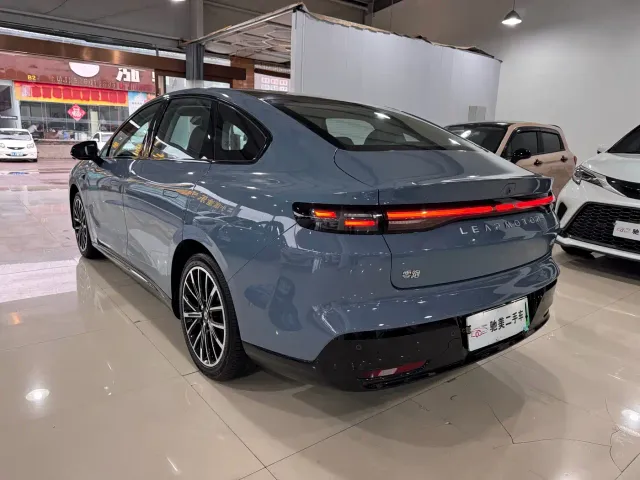 Leapmotor B01 — Фото автомобиля 6