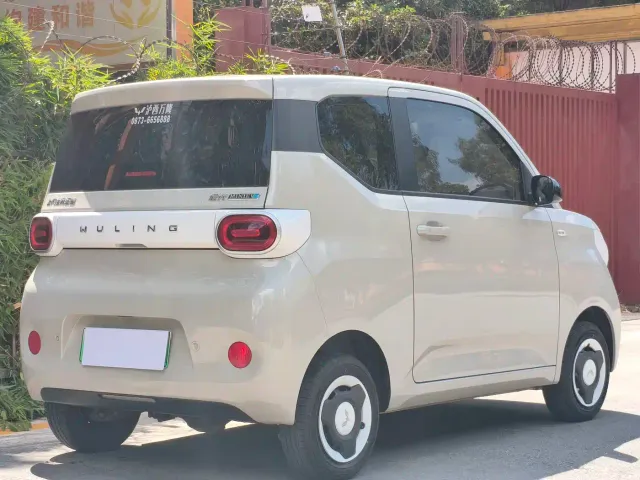 Wuling Motors Hongguang MINIEV 2024 3rd Generation 215km Youth Edition — Фото автомобиля 5