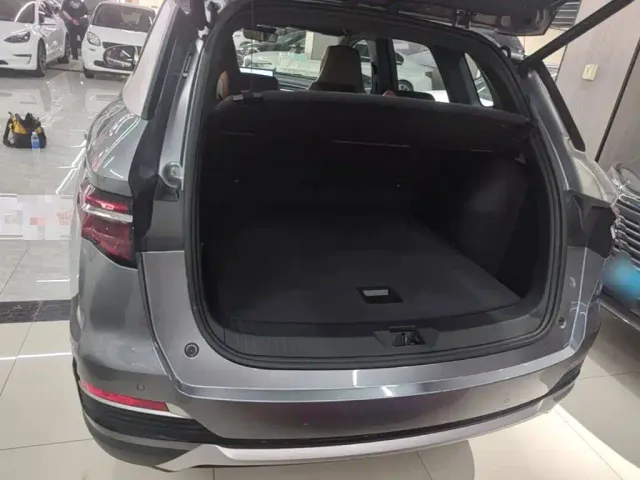 BYD Song Pro — Фото автомобиля 18