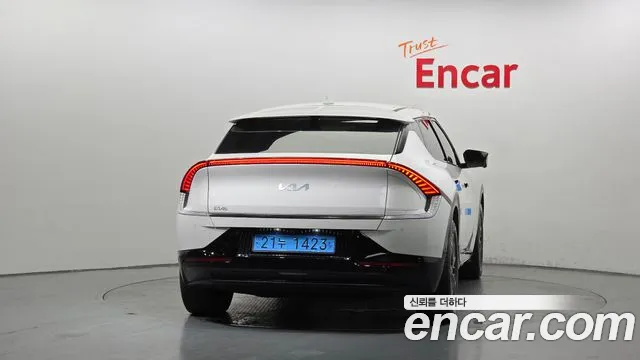 Kia EV6 — Фото автомобиля 4