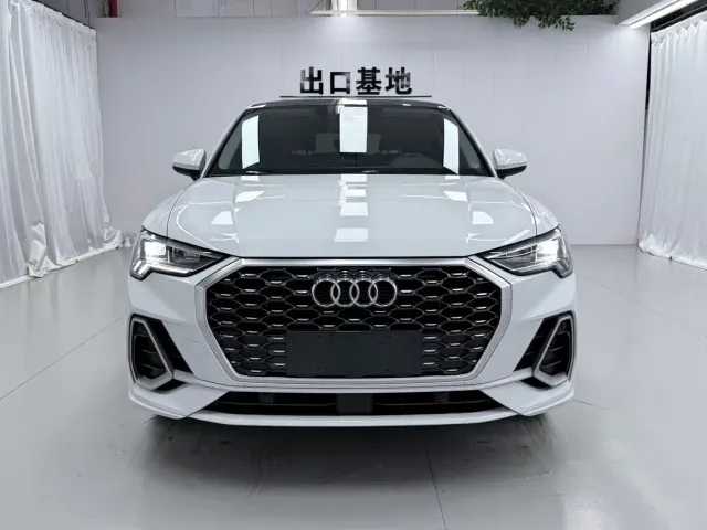 Audi Q3 Sportback — Фото автомобиля 2
