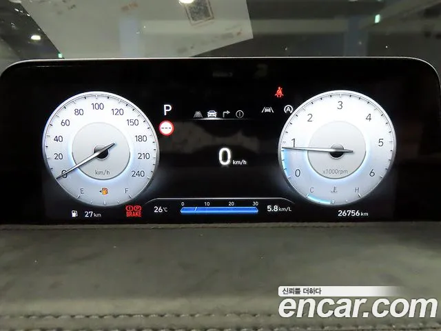 Hyundai Staria Staria 4WD Lounge 9 мест — Фото автомобиля 8
