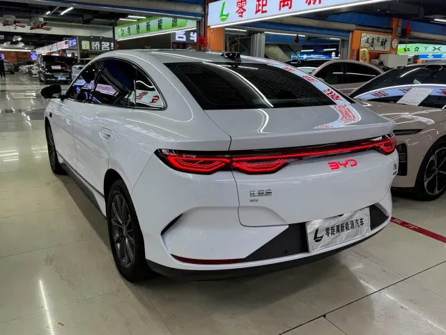 BYD Qin L — Фото автомобиля 4