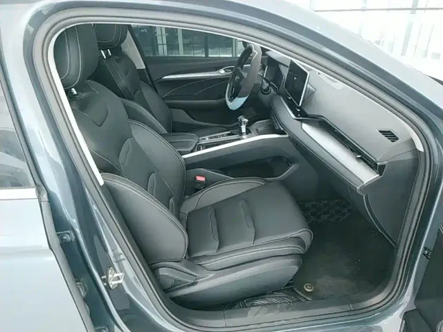 Geely Xingrui — Фото автомобиля 24
