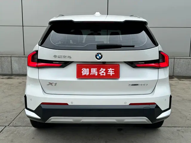 BMW X1 — Фото автомобиля 17