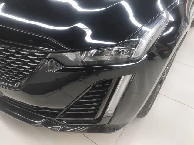 Cadillac CT5 — Фото автомобиля 23