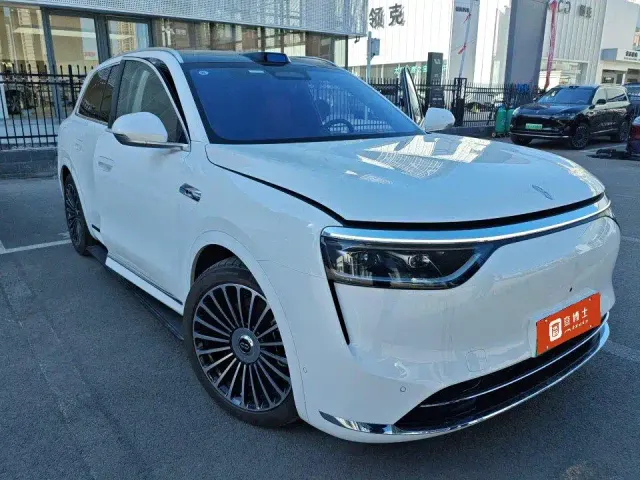 Aito M8 — Фото автомобиля 2