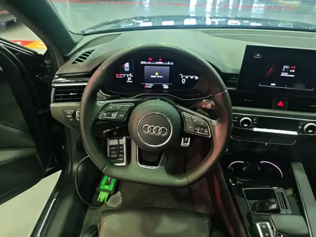 Audi A4L — Фото автомобиля 10
