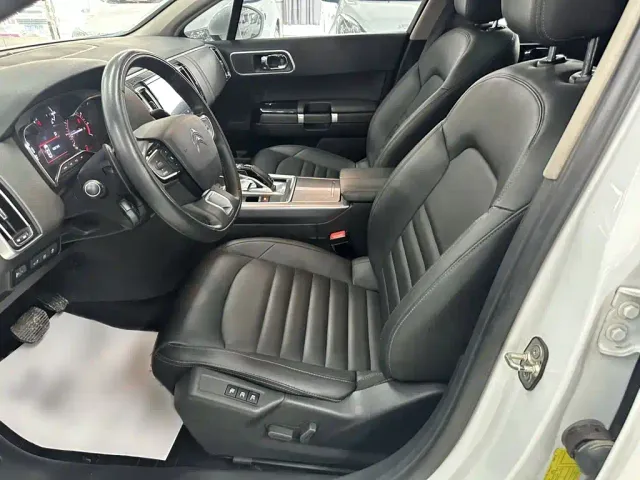 Citroen C6 — Фото автомобиля 7