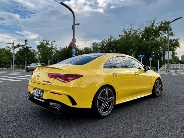 Mercedes-Benz Mercedes-Benz CLA AMG 2022 AMG CLA 45 4MATIC+ — Фото автомобиля 9