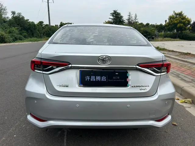 Toyota Corolla — Фото автомобиля 6
