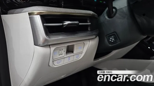 Hyundai Grandeur GN7 — Фото автомобиля 25