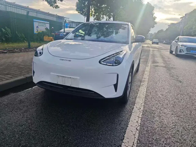 Geely Starry Wish — Фото автомобиля 2
