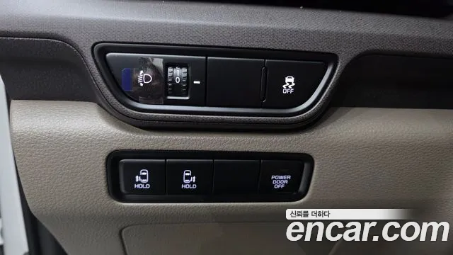 Kia Canival — Фото автомобиля 4