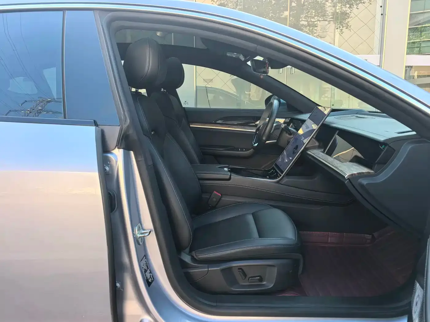 Nezha Auto Nezha S 2024 Facelift Extended Range 1060 Lite Edition — Фото автомобиля 9