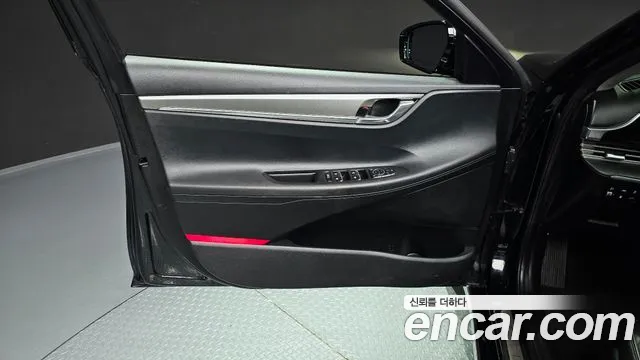 Hyundai Grandeur (New) Hybrid — Фото автомобиля 13