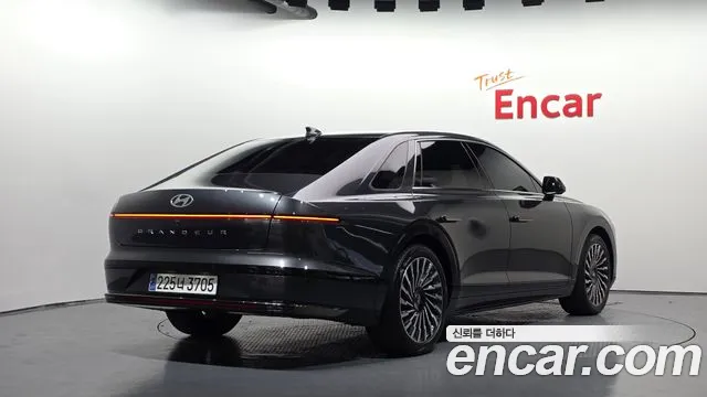 Hyundai Grandeur GN7 — Фото автомобиля 2
