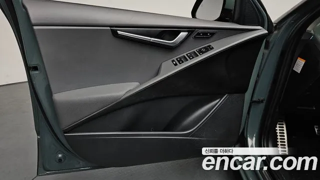 Kia Niro The All New Niro Signature — Фото автомобиля 22