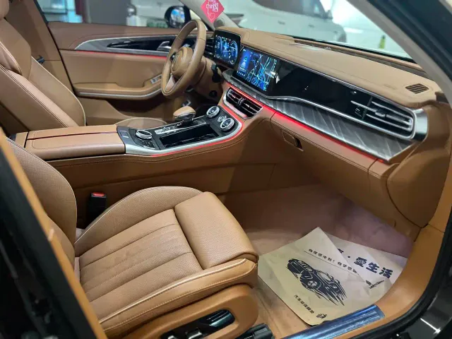 Hongqi H9 — Фото автомобиля 8
