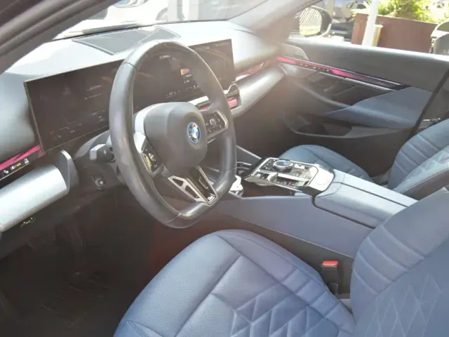 BMW i5 — Фото автомобиля 6