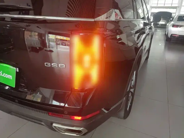GAC Trumpchi GS8 — Фото автомобиля 7