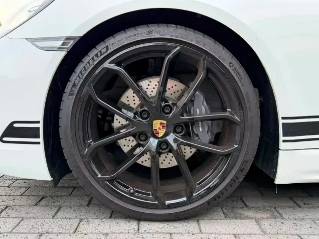 Porsche 718 — Фото автомобиля 7