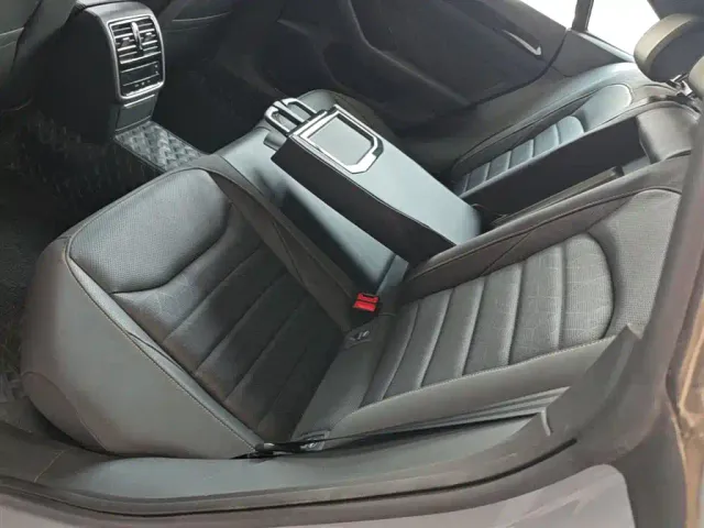 Volkswagen CC — Фото автомобиля 16