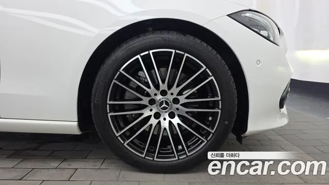 Mercedes-Benz C-Class — Фото автомобиля 19