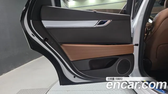 Genesis G80 RG3 — Фото автомобиля 14