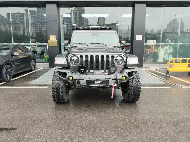 Jeep Wrangler — Фото автомобиля 2