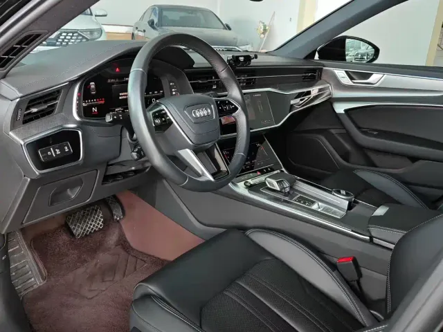 Audi A6L — Фото автомобиля 6