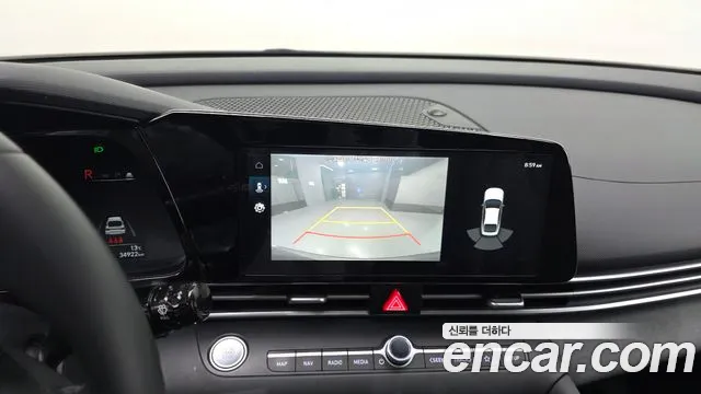 Hyundai AVANTE Avante (CN7) 1.6 LPi (для маломобильных пассажиров) — Фото автомобиля 18